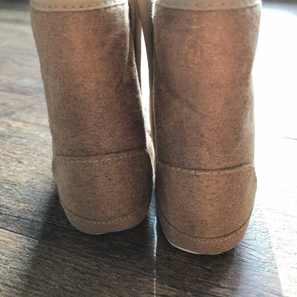 Livebox Infant Baby Girls Prewalker Warm Boots Anti -Slip Sole 6-12 months - Picture 3 of 6